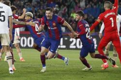 关于莱万多夫斯基连续二十场比赛得分超过连败，切尔西挑战极限！的信息