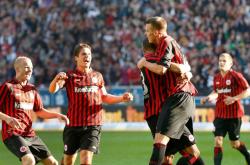 窗口期法兰克福调整名单以备德甲，更衣室发声环节打磨，质疑声仍在，数据趋势出现新变化(上海法兰克福展会2024年时间表最新)