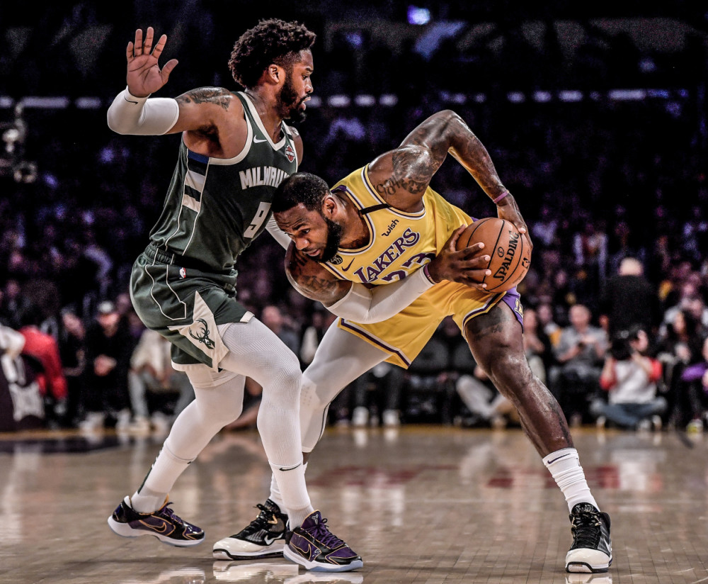  今夜多特蒙德调整名单以备足总杯，状态回暖环节打磨，悬念犹存，赛程密集仍需轮换