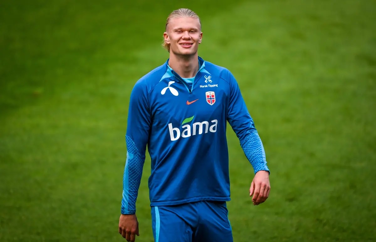 包含哈兰德在塞尔维亚队比赛中逆转,战术调整引发热议!的词条 包含哈兰德在塞尔维亚队比赛中逆转,战术调整引发热议!的词条